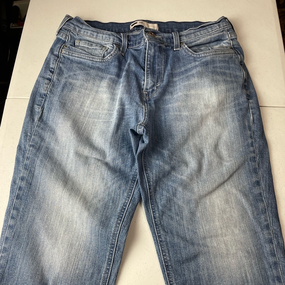 Levi’s Cuffed Capri Jeans Women’s Size 10
